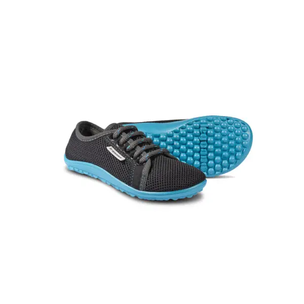 Leguanito Active barefoot shoes in anthracite with blue soles for kids.