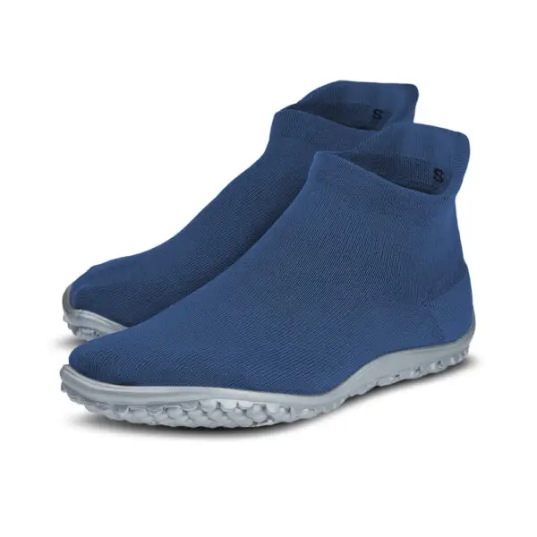 Sneaker barefoot shoes in blue with grey sole.