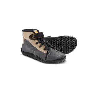 Leguanito Scippo barefoot shoes in grey and tan for kids.